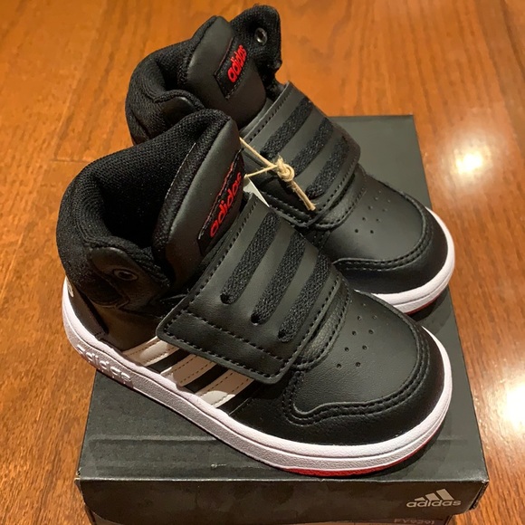 adidas Other - New Adidas basketball sneakers